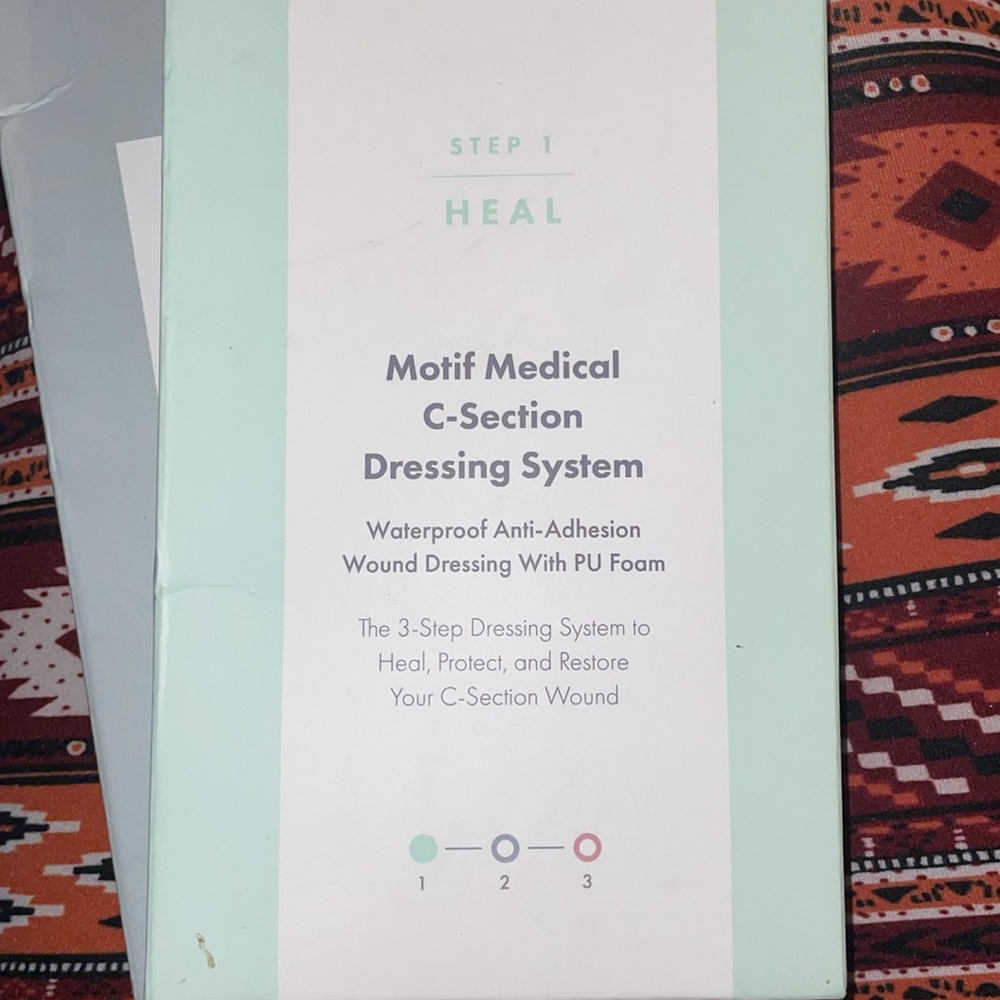 Motif Medical C-Section Dressing System - Picture 5 of 13
